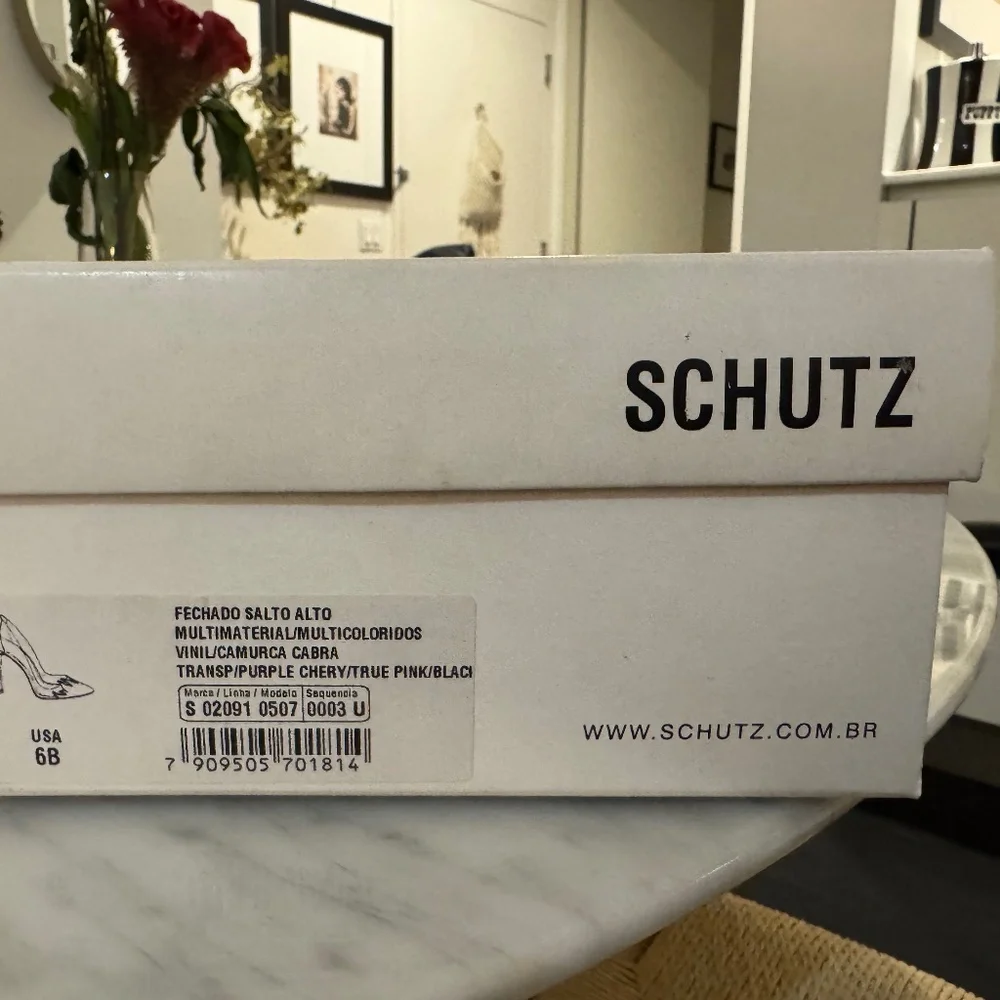 Schultz Pumps Like New Size 6 - Picture 2 of 4